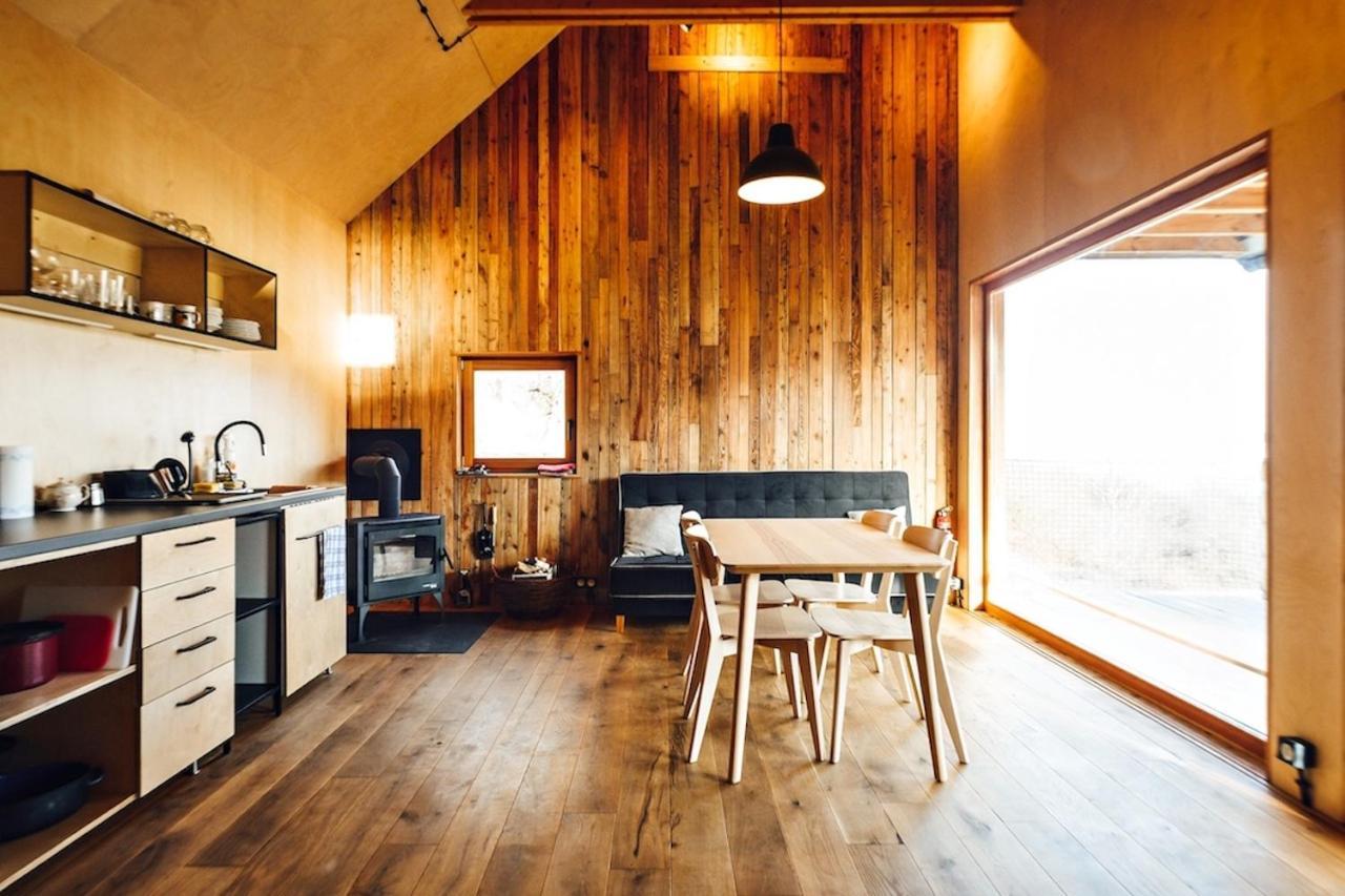 Tri Domky - Tiny Houses Depoltice Экстерьер фото